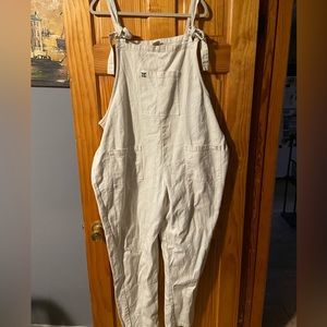 Lucy and Yak Organic Twill Dungarees | US 20L | White
